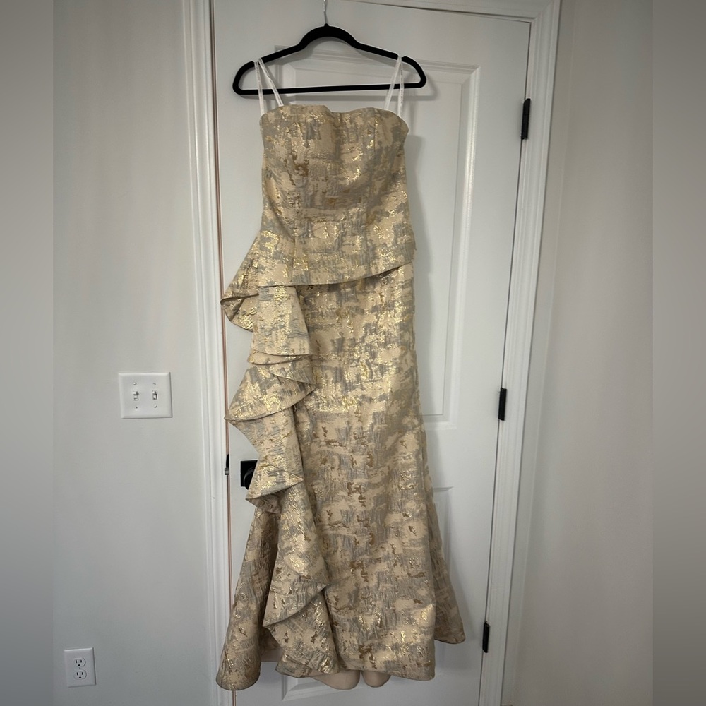 STUNNING Mon Cheri Montage gold grey-silver cream formal MOB or MOG dress EUC - Picture 6 of 8